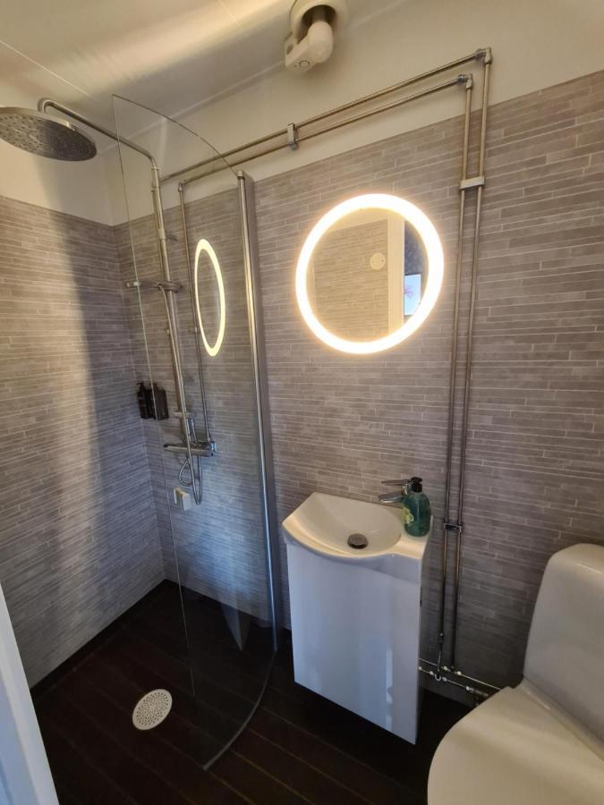 Dala-Jaerna Hotell Och Vandrarhem Экстерьер фото